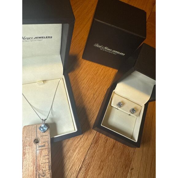 Fred Meyer Jewelry 2 pc. matching set: Dec birthstone Blue Turquoise - Picture 5 of 8